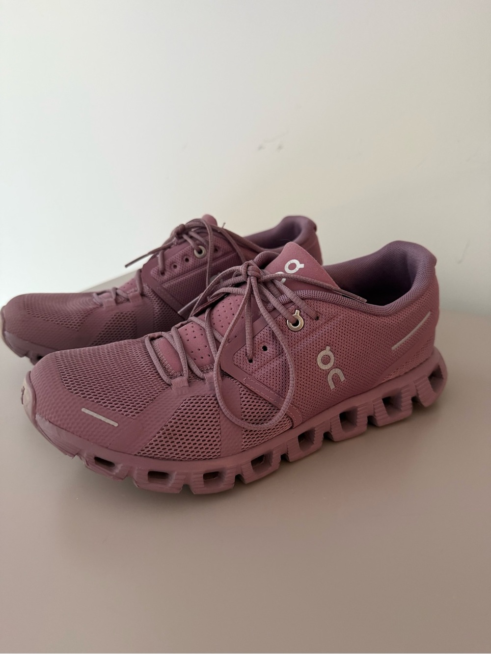 On cloud Running Women’s Athletic Sneakers in Dusty Rose